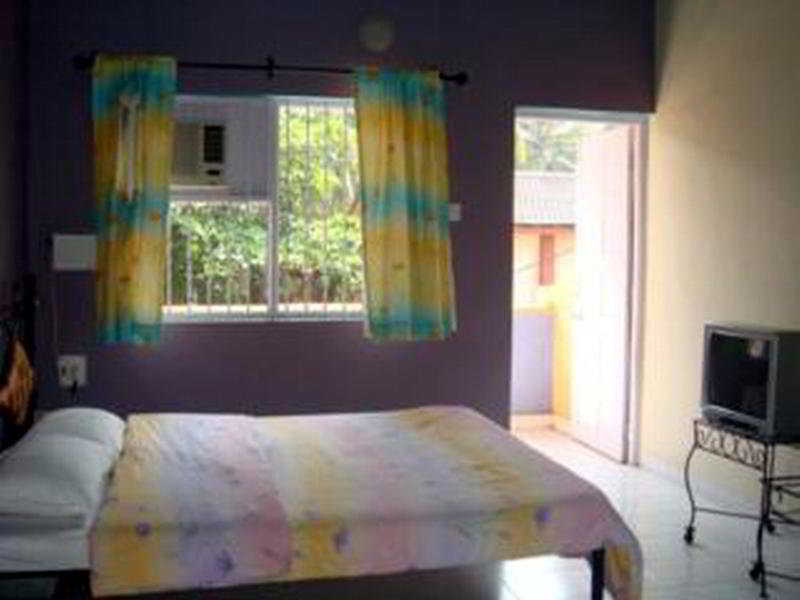 Libton Manor Hotel Candolim Exterior foto